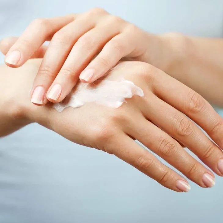 Dermovitamina Calmilene Cold Cream Crema Mani Nutriente e Idratante 75 Ml