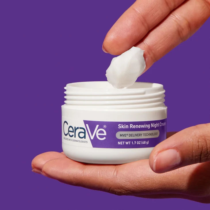 Cerave Skin Renewing Crema Viso Levigante E Idratante Con Peptidi 48 g