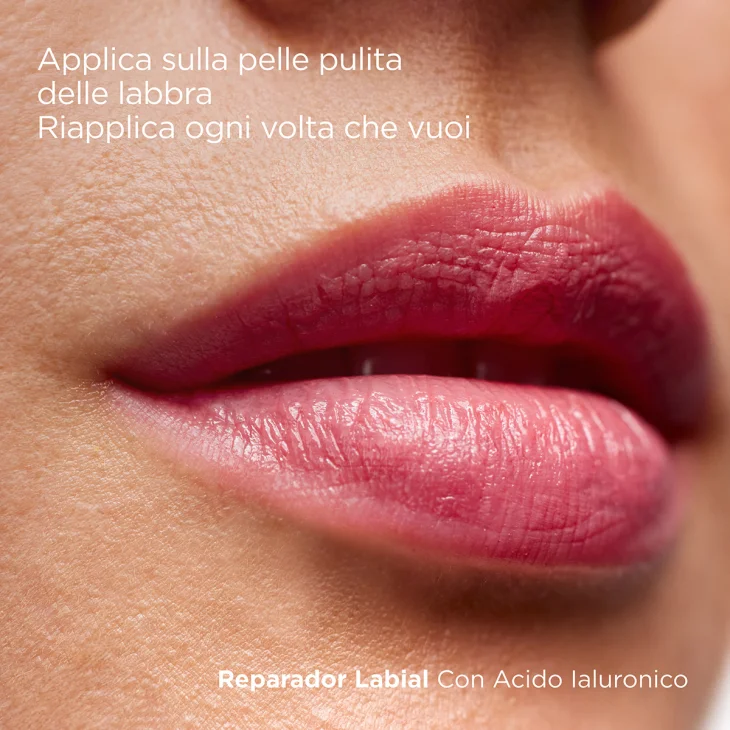 Isdin Reparador Labial Pink Stick labbra colorato con acido ialuronico che fornisce fino a 24 ore di idratazione intensa Colore Rosa 4 grammi Isdin Reparador Labial Pink Stick labbra colorato con acido ialuronico che fornisce fino a 24 ore di idratazione intensa Colore Rosa 4 grammi