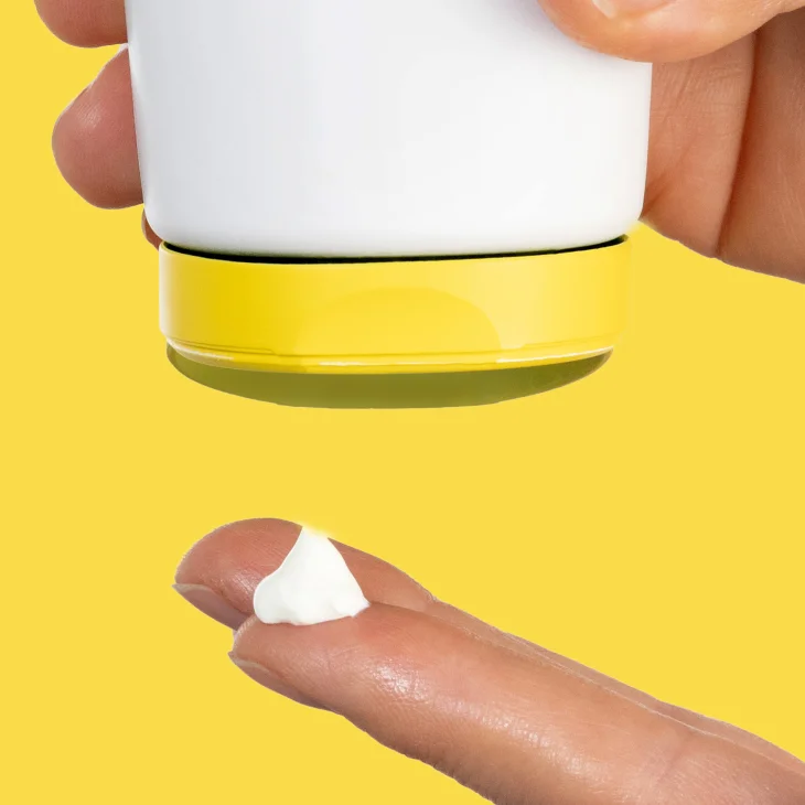 CeraVe Protezione Solare Idratante Invisibile Viso e Corpo SPF50+ 75 ml Travel Size CeraVe Protezione Solare Idratante Invisibile Viso e Corpo SPF50+ 75 ml Travel Size