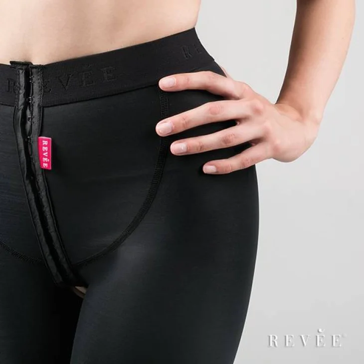 Revèe Guaina Liposuzione Fianchi Glutei Cosce Ginocchia Art 0102 - Taglia: L Revèe Guaina Liposuzione Fianchi Glutei Cosce Ginocchia Art 0102 - Taglia: L