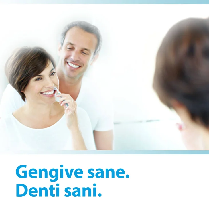 Meridol Spazzolino Medio per la protezione delle gengive 1 pezzo