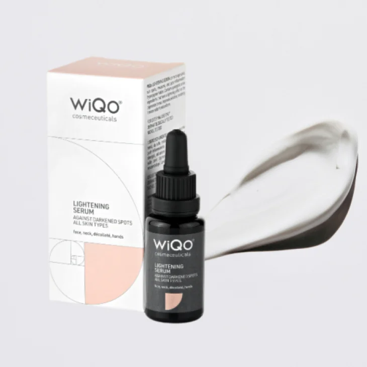 Wiqo Lightening Serum Siero Schiarente Viso e Décolleté 20 ml Wiqo Lightening Serum Siero Schiarente Viso e Décolleté 20 ml
