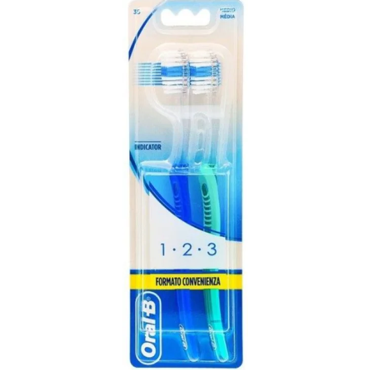 Oral B Indicator Spazzolino Medio S35 2 spazzolini Oral B Indicator Spazzolino Medio S35 2 spazzolini
