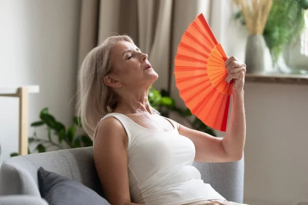 Come contrastare i sintomi della menopausa
