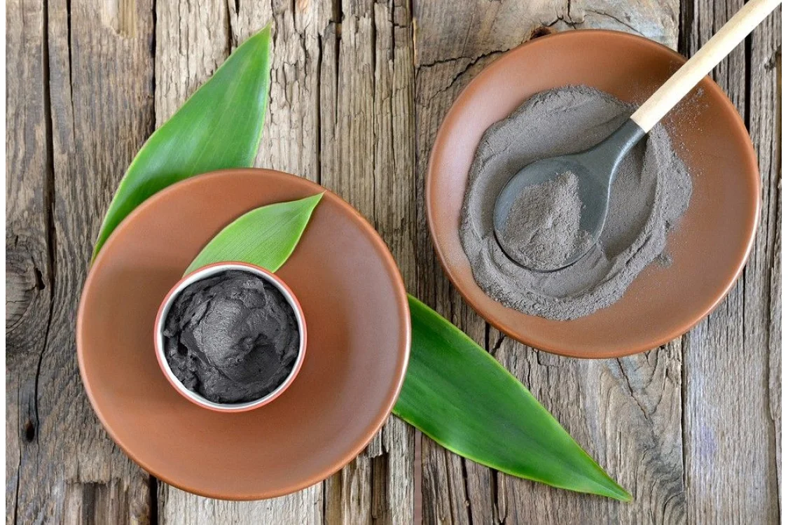 Fanghi e creme: i giusti alleati contro la cellulite